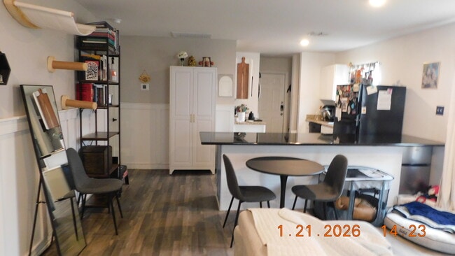 Building Photo - 225 Virginia St