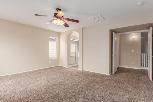 Building Photo - 42556 W Anne Ln