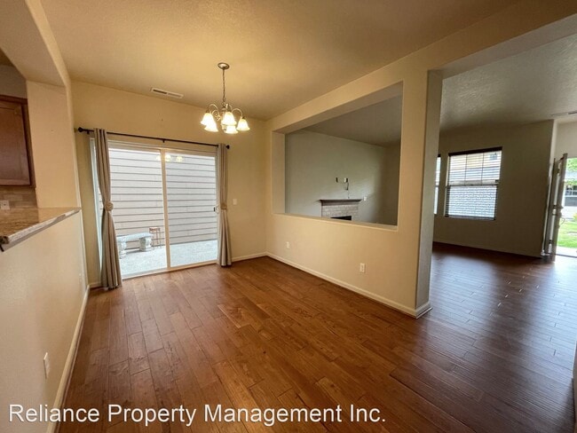 Building Photo - 3 br, 2.5 bath House - 10533 NE Summer Fal...
