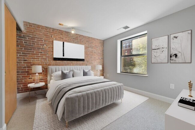 Building Photo - 87 Gainsborough St