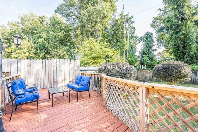 Building Photo - 2035 Central Ave