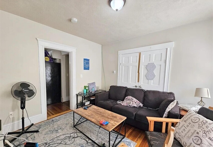 Building Photo - 91 Frederick Ave