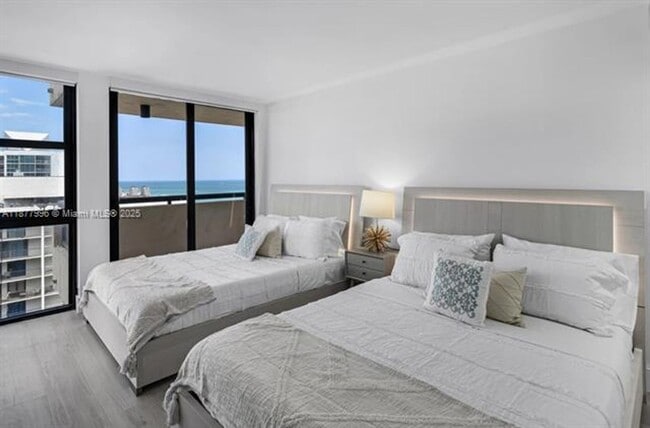 Building Photo - 2555 Collins Ave