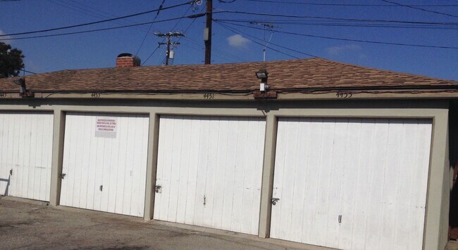 Building Photo - 4453 W 159th St