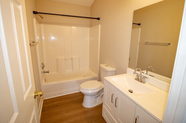 Building Photo - 7822 Rolling Vista Ct