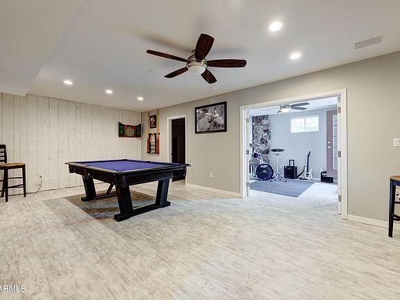 Building Photo - 15714 Chicory Dr