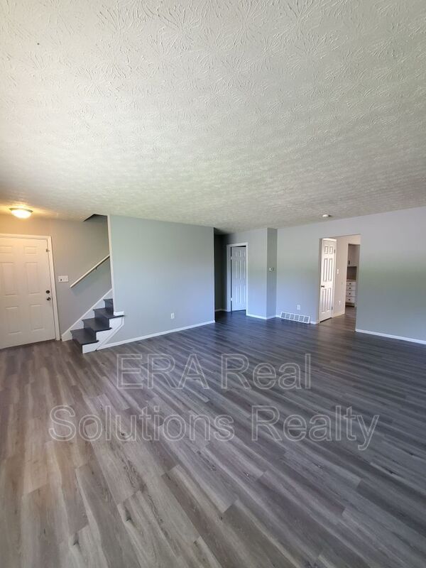 Building Photo - 2269 Courtright Rd