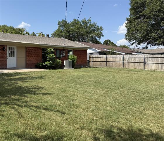 Building Photo - 522 Donald Dr