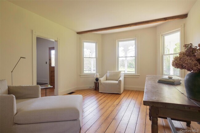 Building Photo - 1777 NY-9G