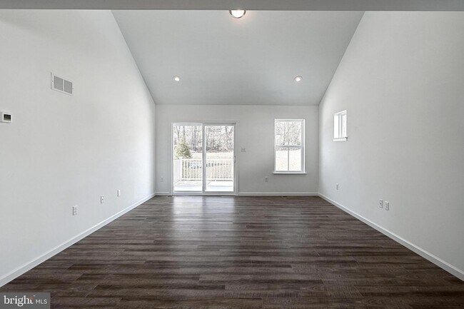 Building Photo - 41 Long Bnd Dr