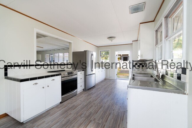 Building Photo - Lanikai -Kailua 3/3 Home