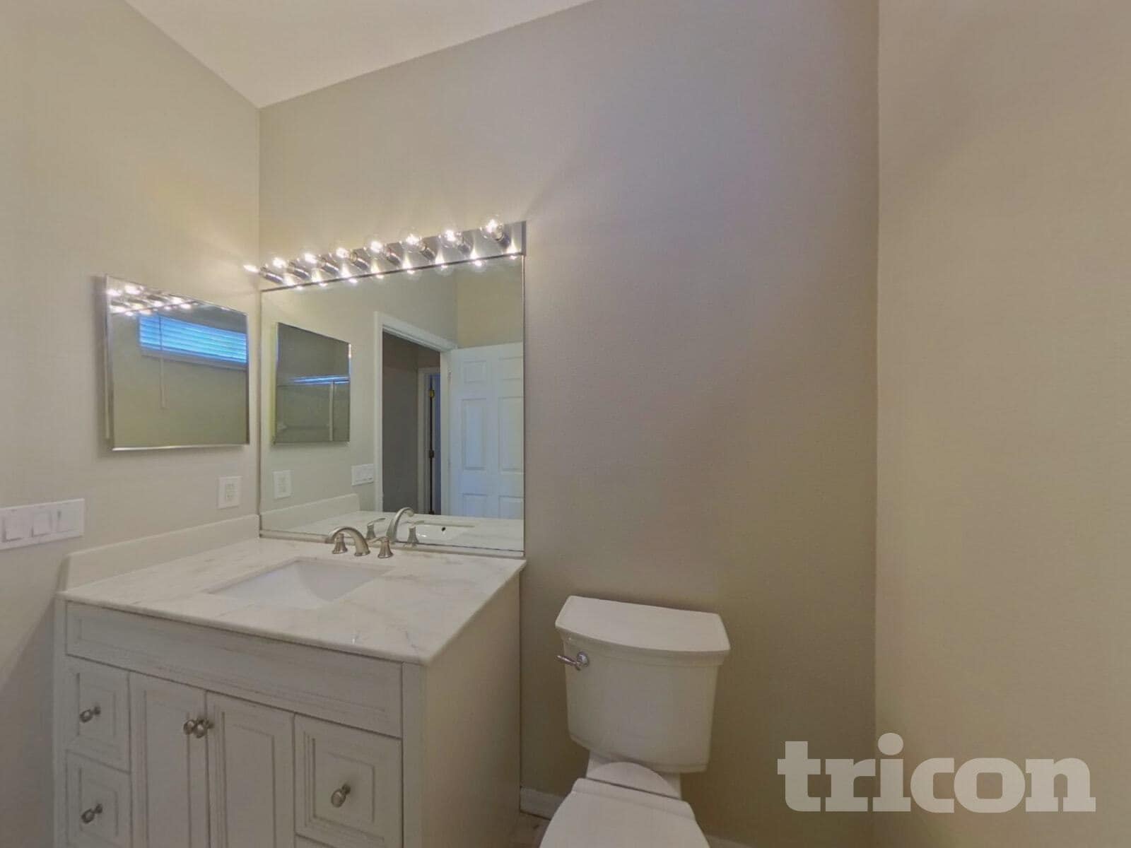 Building Photo - 6421 Fox Grape Ln