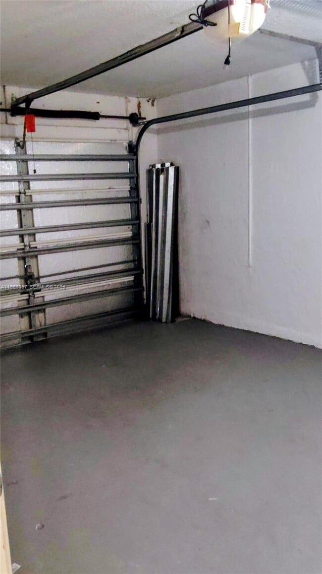 Building Photo - 15780 62nd Pl N