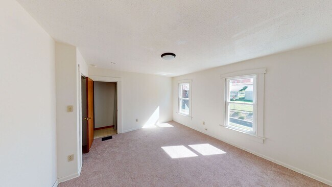 Building Photo - 510 Highland Ave