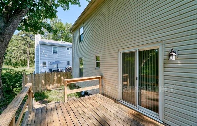 Building Photo - 1544 Rishon Hill Dr