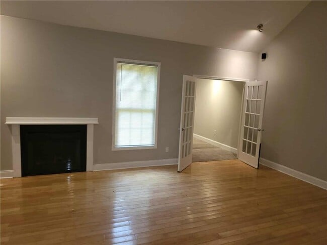 Building Photo - 3873 King Edward Trail SW