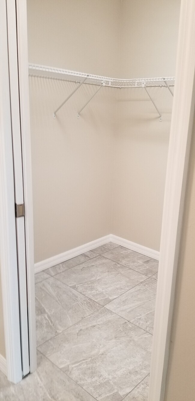 Building Photo - 1721 SW 33rd Terrace