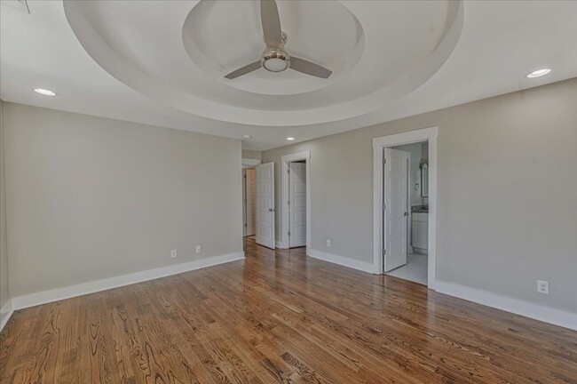 Building Photo - Beautiful House in East Nashville!