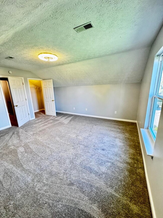 Building Photo - 2469 English Station Dr