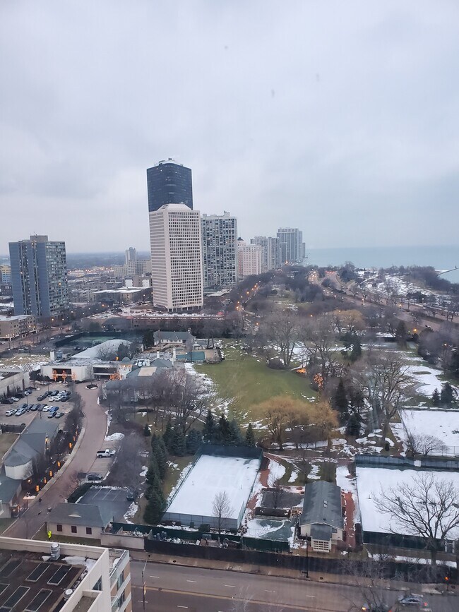 Building Photo - 5100 N Marine Dr
