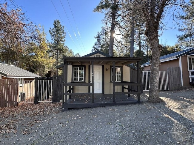 Primary Photo - 29470 CA-243