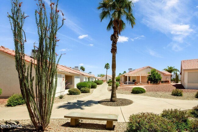 Building Photo - 6831 S Coral Gable Dr
