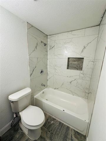 Building Photo - 2801 Ennis Ave