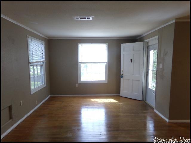 Building Photo - 6601 Kavanaugh Pl