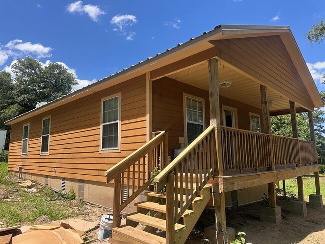 Building Photo - 112 Palamino Ct