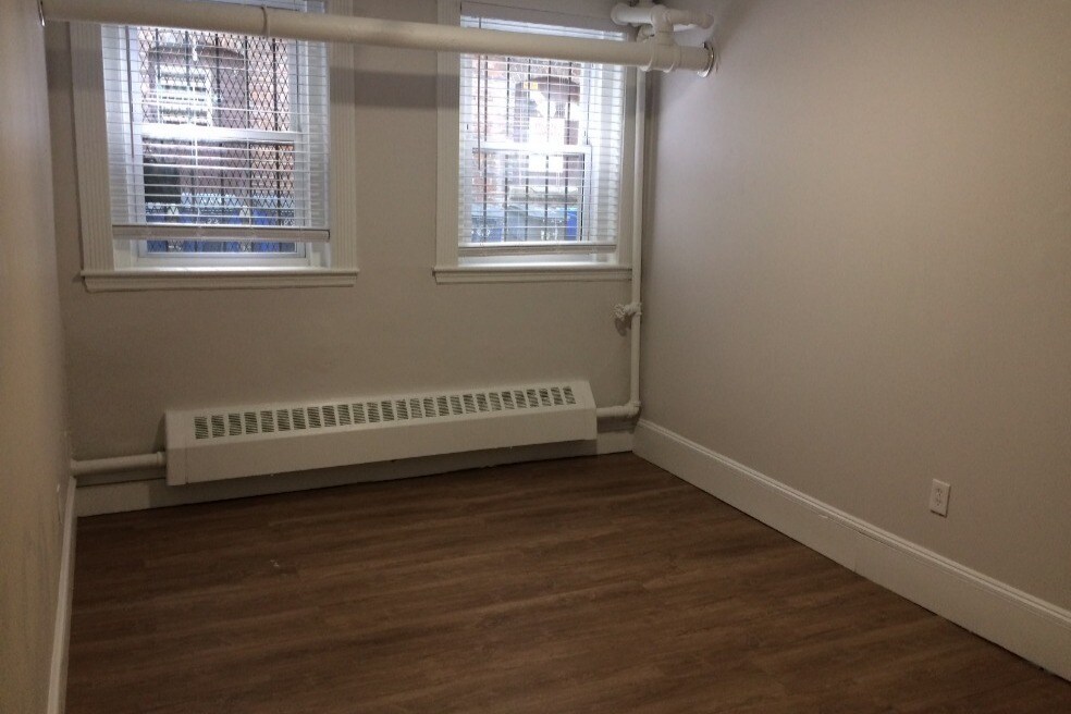 Building Photo - 171 Hemenway St