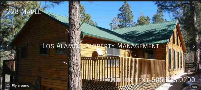 Building Photo - 228 Maple-