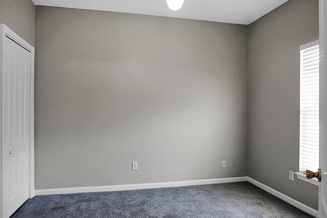 Building Photo - Lovely home in Summerville SC