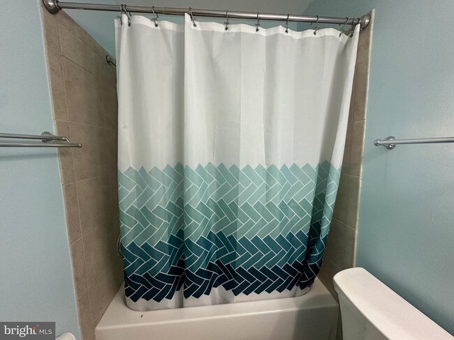 Building Photo - 8956 Milroy Ct