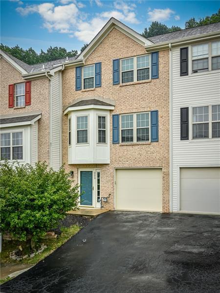 Building Photo - 229 Hillvue Dr