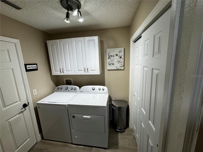 Building Photo - 9324 SE 173rd Hyacinth St