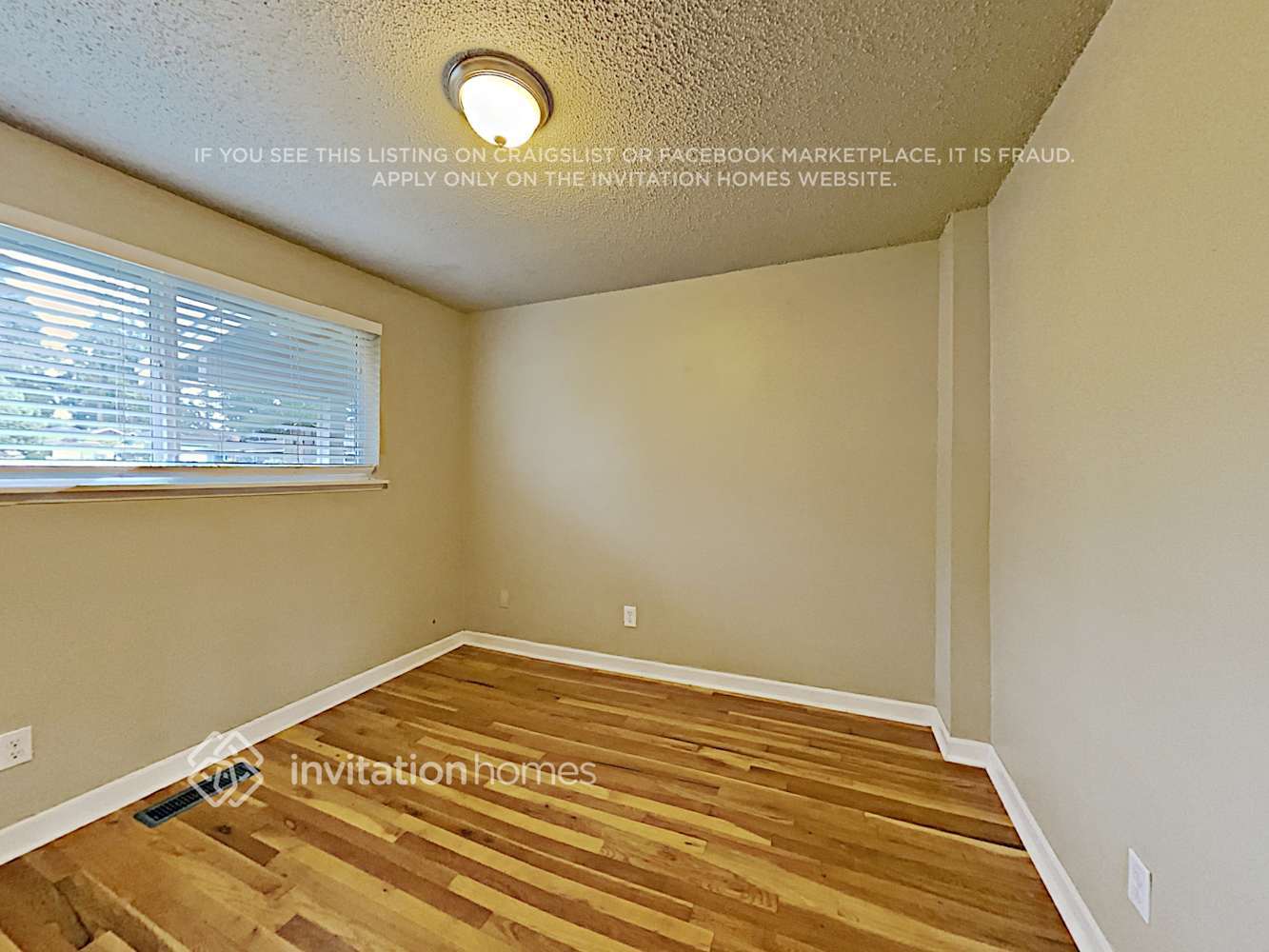 Building Photo - 30101 27th Ave S