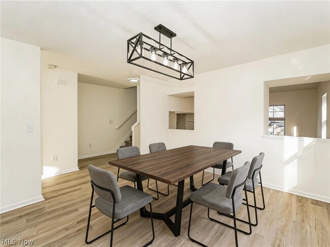 Building Photo - 821 Nela View Rd