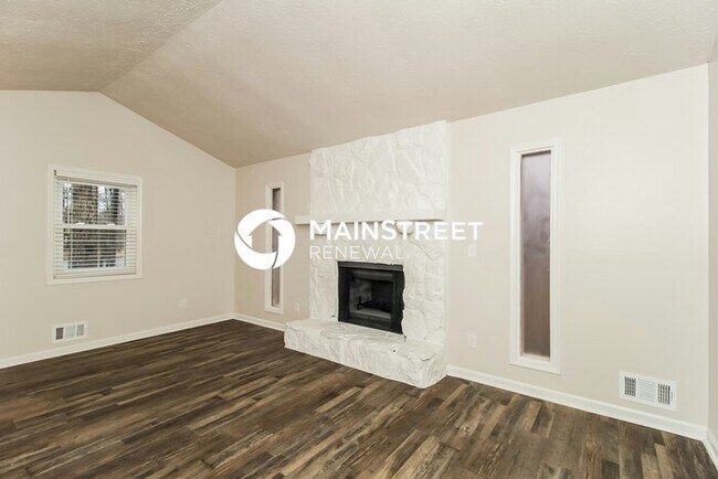 Building Photo - 4 Bedroom Pet-Friendly Home in DOUGLASVILLE, GA with Main Street Renewal