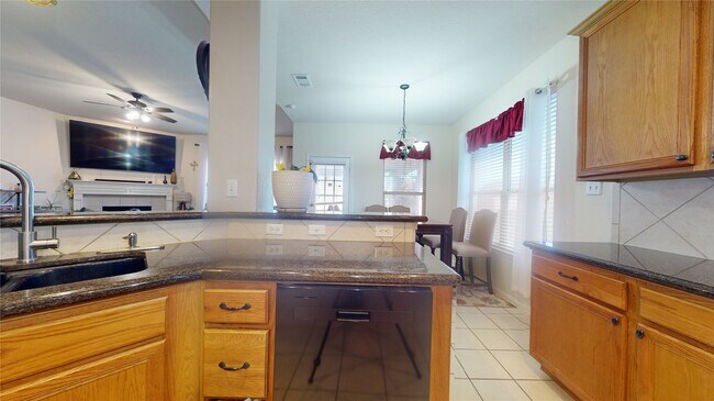 Building Photo - 21499 Pleasant Forest Dr