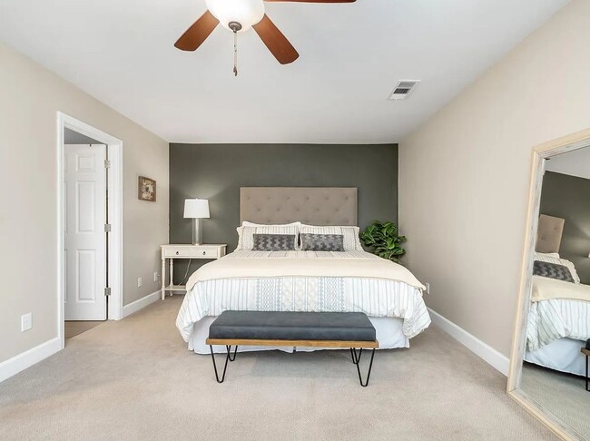 Building Photo - Beautifully Updated North Fresno 3/3