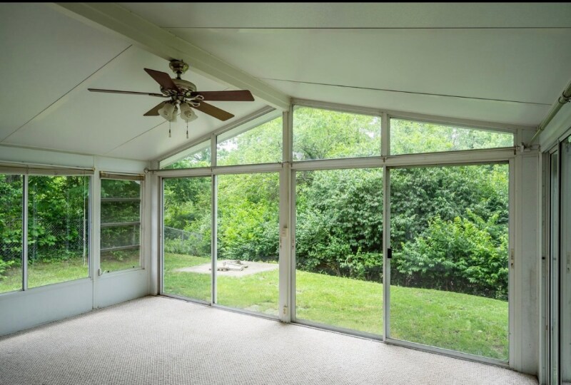Building Photo - 4019 Haverstraw Dr