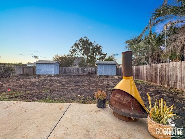 Building Photo - Coastal Charm Meets Modern Living in Beautiful Encinitas