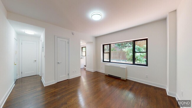 Building Photo - 405 E 56th St