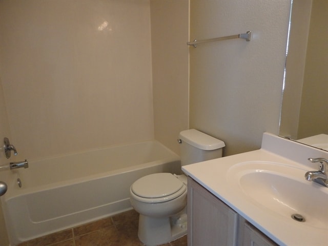 Building Photo - 7044 Glen Hills Dr NE