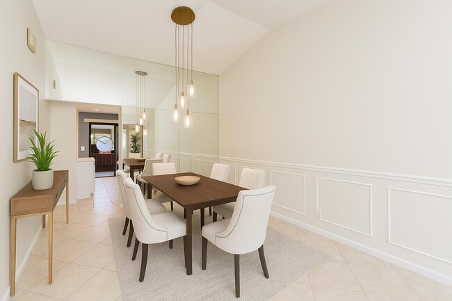 Building Photo - 7914 SE Villa Cir