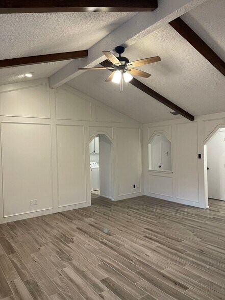 Building Photo - 1603 S Ike Ave