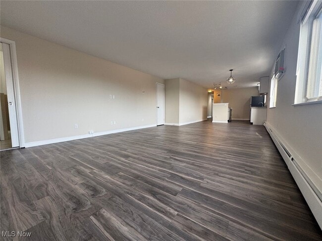 Building Photo - 12050 Lake Ave