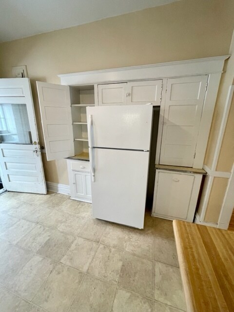 Kitchen - 421 S Pearl St