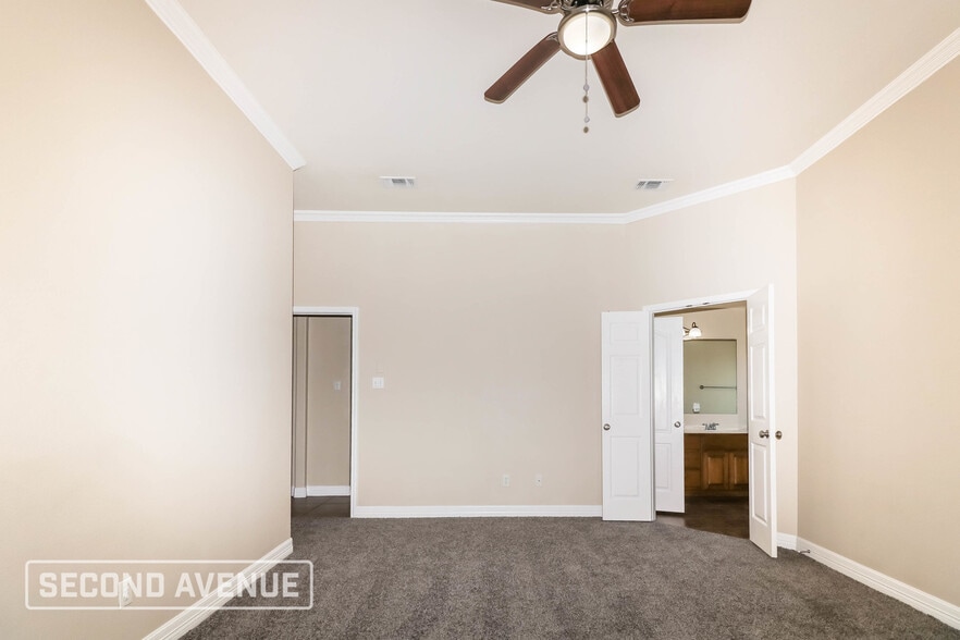 Building Photo - 6638 Cousteau Ln