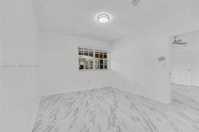 Building Photo - 215 SW 117th Terrace